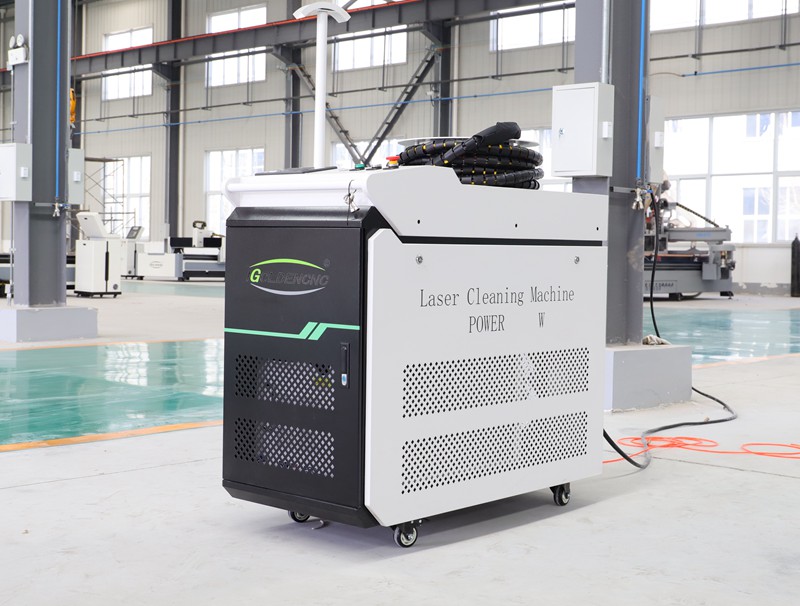 Lazer Pas Çıkçısının Karbon Çeliği Pas Kaldırılması ve Oksidasyon Katmanı Yağı Kirliliği Üzerine Etkisi